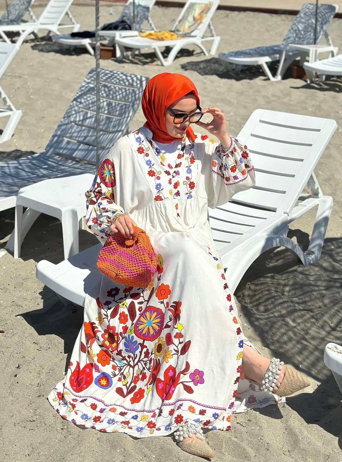 Robe fleurie|blanche