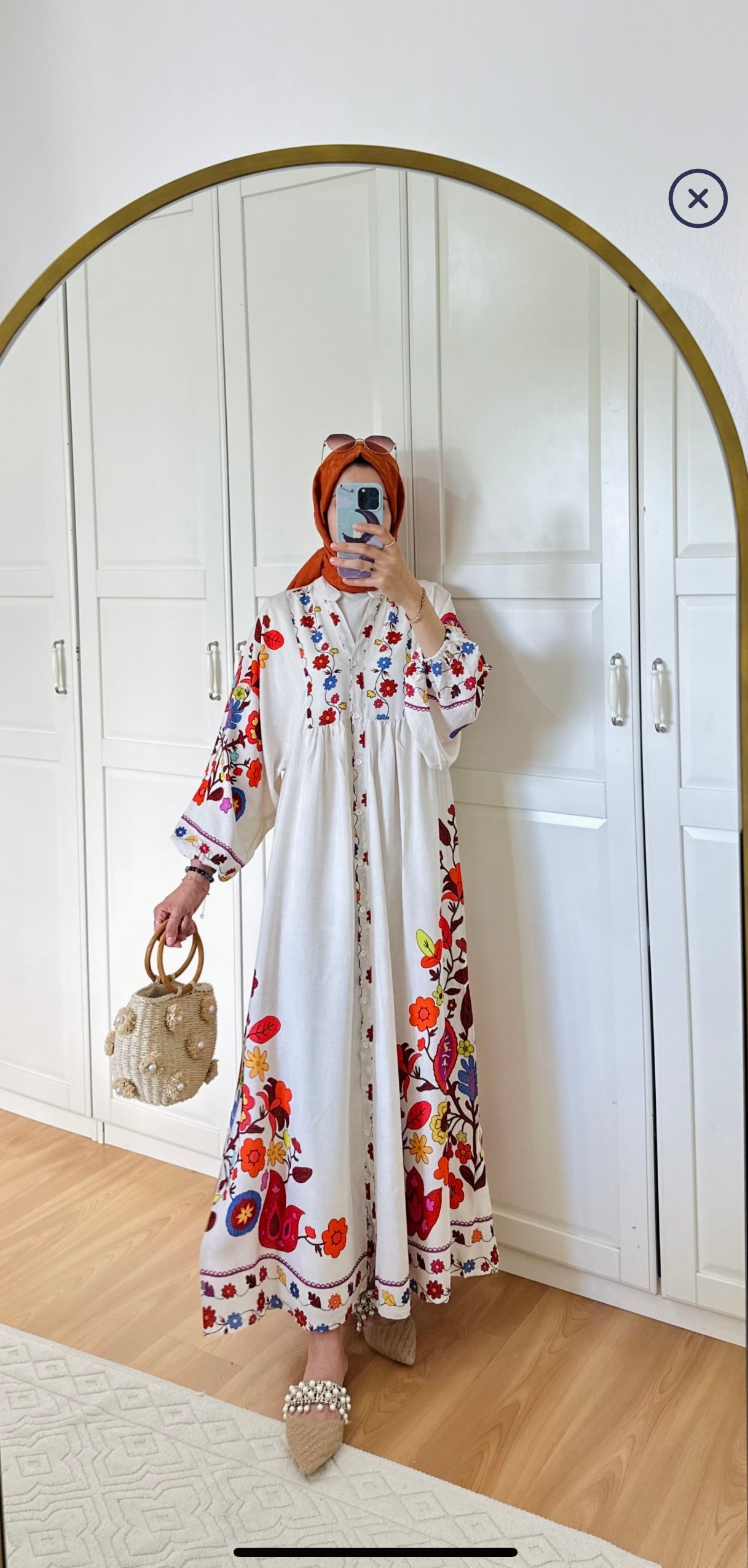Robe fleurie blanche