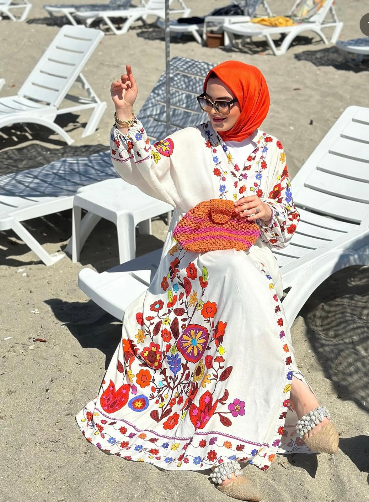 Robe fleurie|blanche