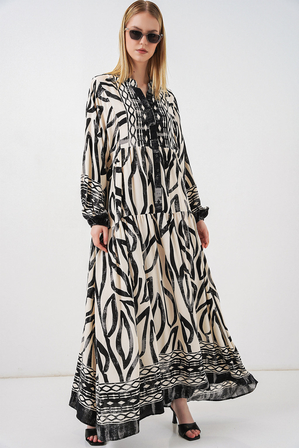 Robe à ray. Noires