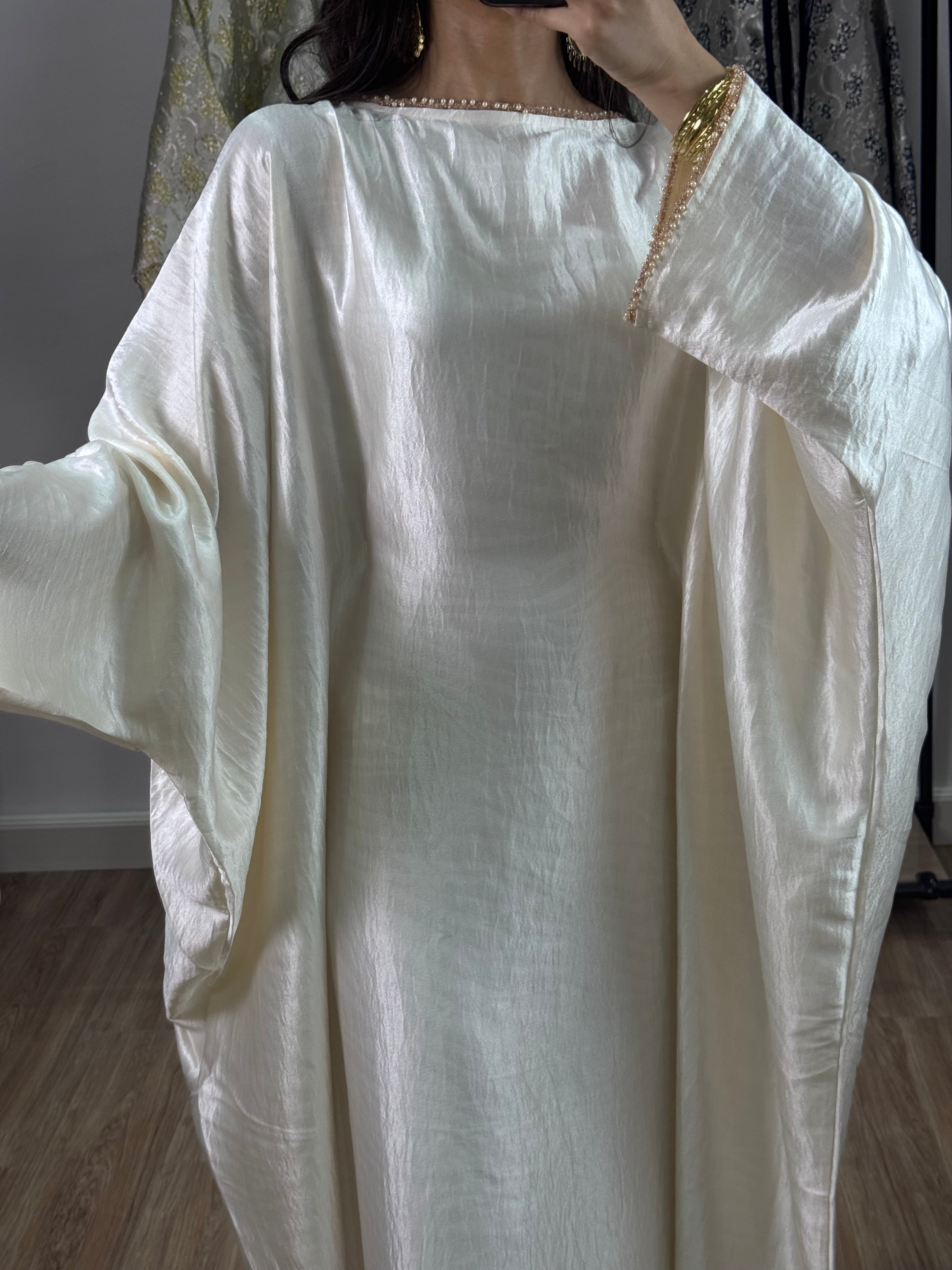 Robe d’hôtesse papillon |Écru