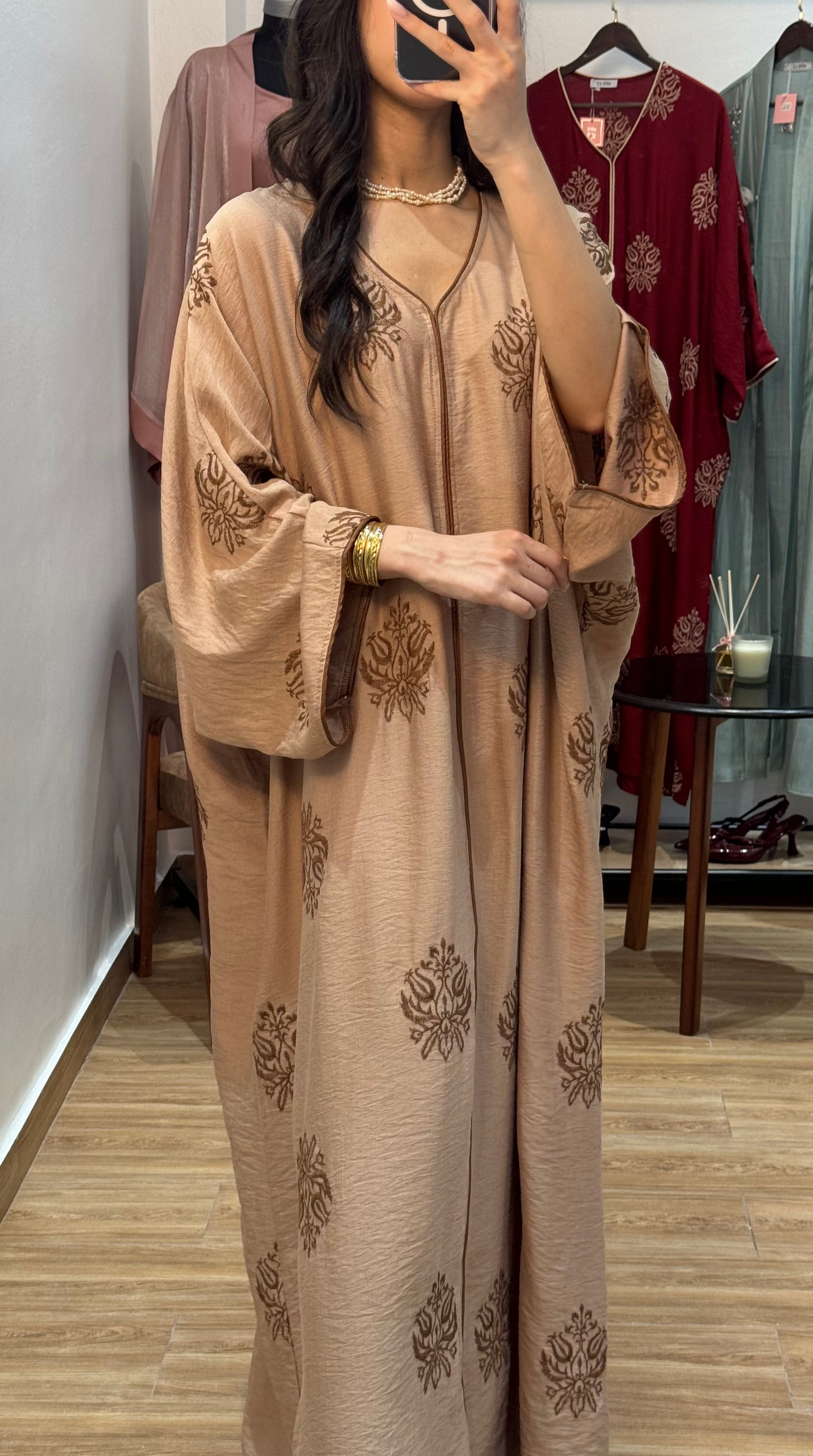 Robe d’hôtesse Brodée |Beige