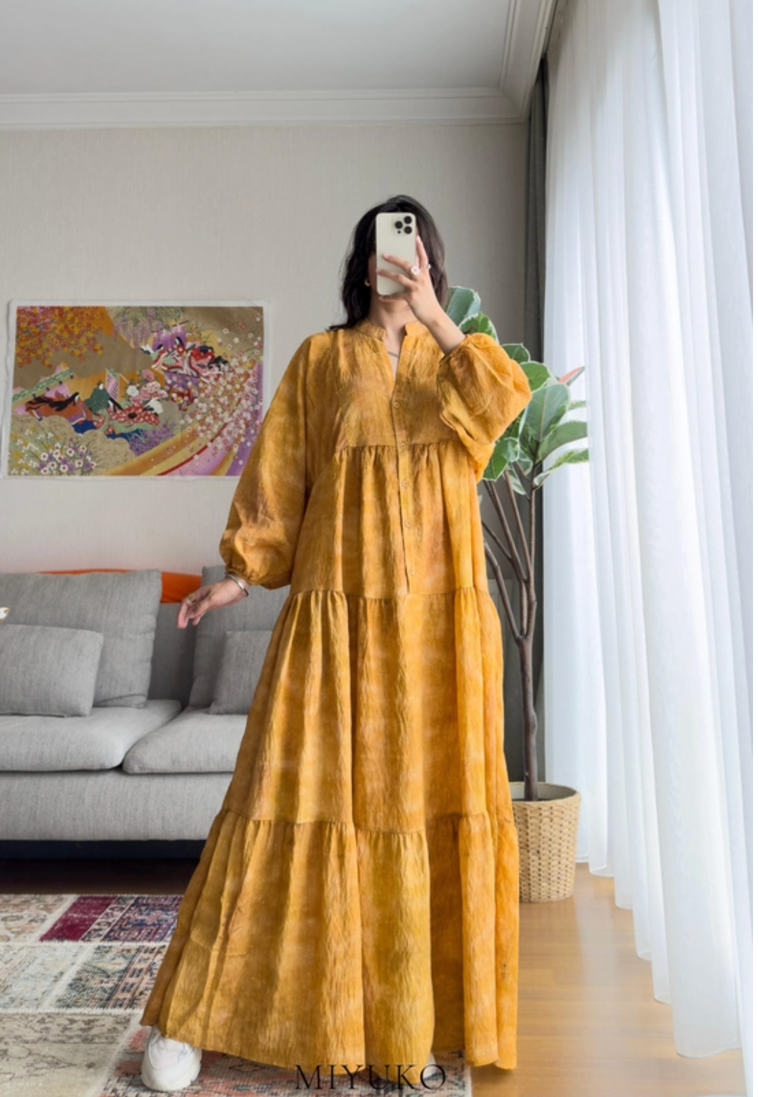 Robe Naya