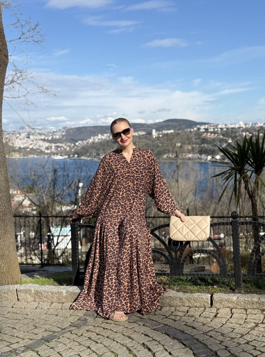 Robe à motifs léopard