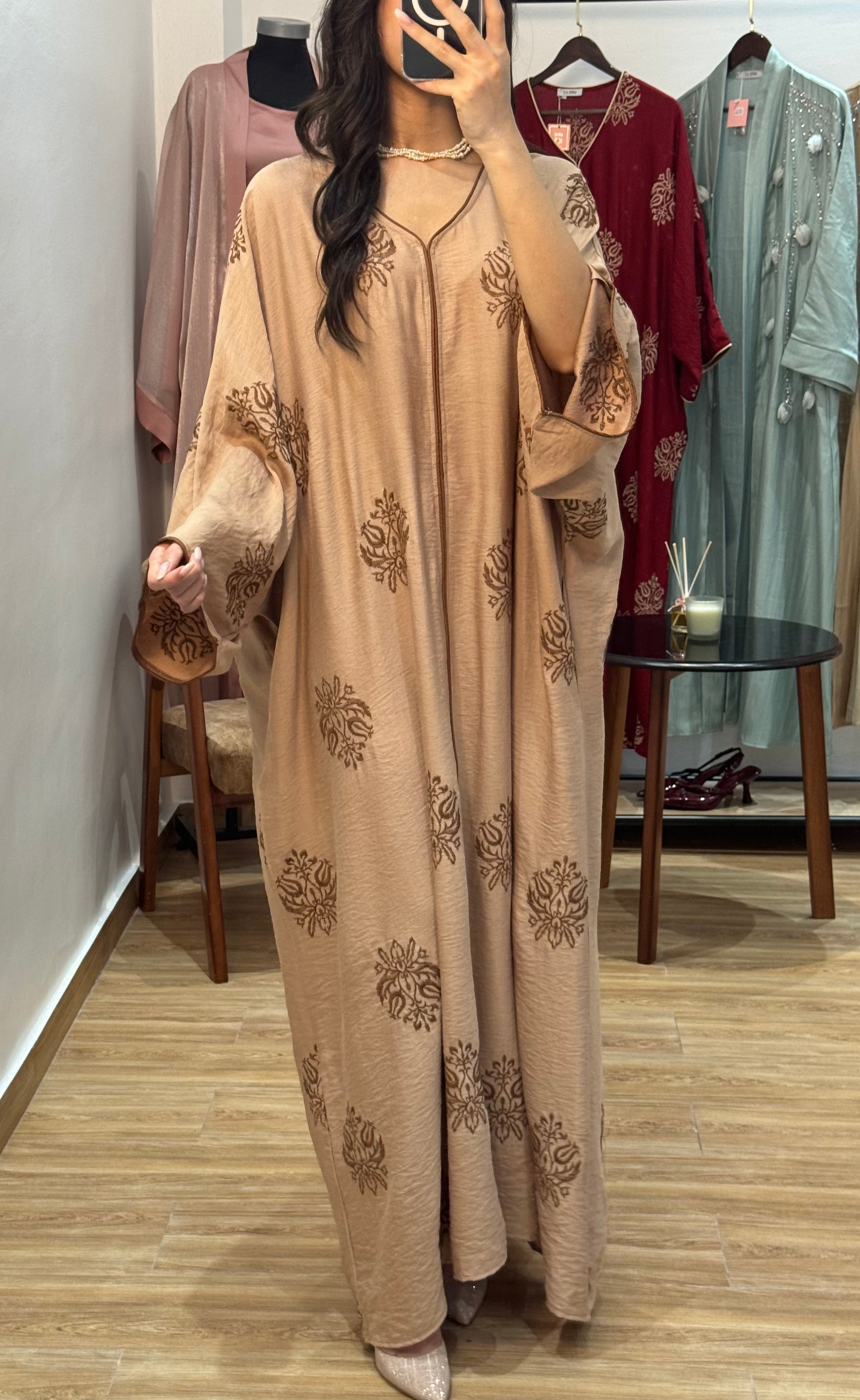 Robe d’hôtesse Brodée |Beige