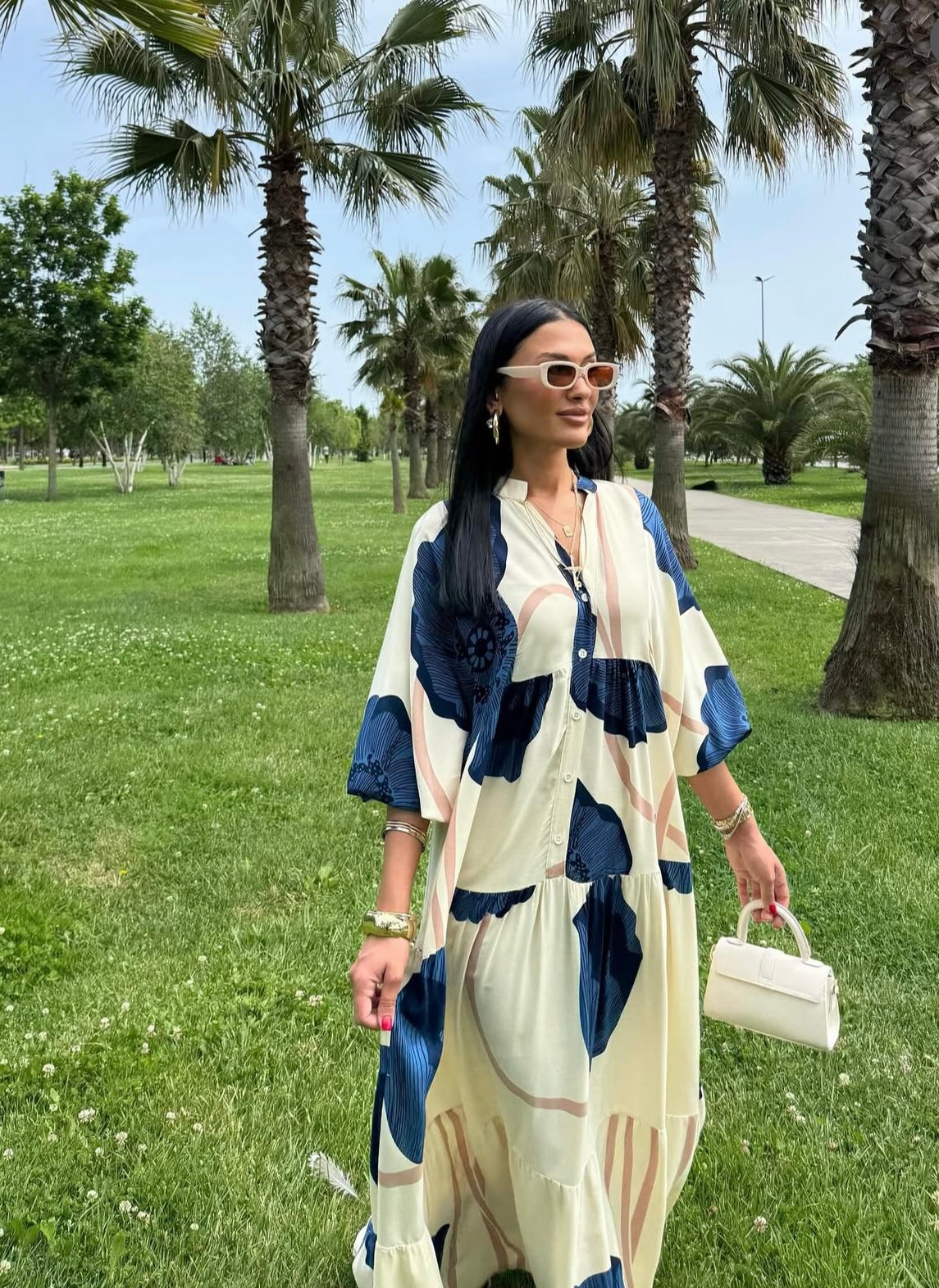 Robe Maya