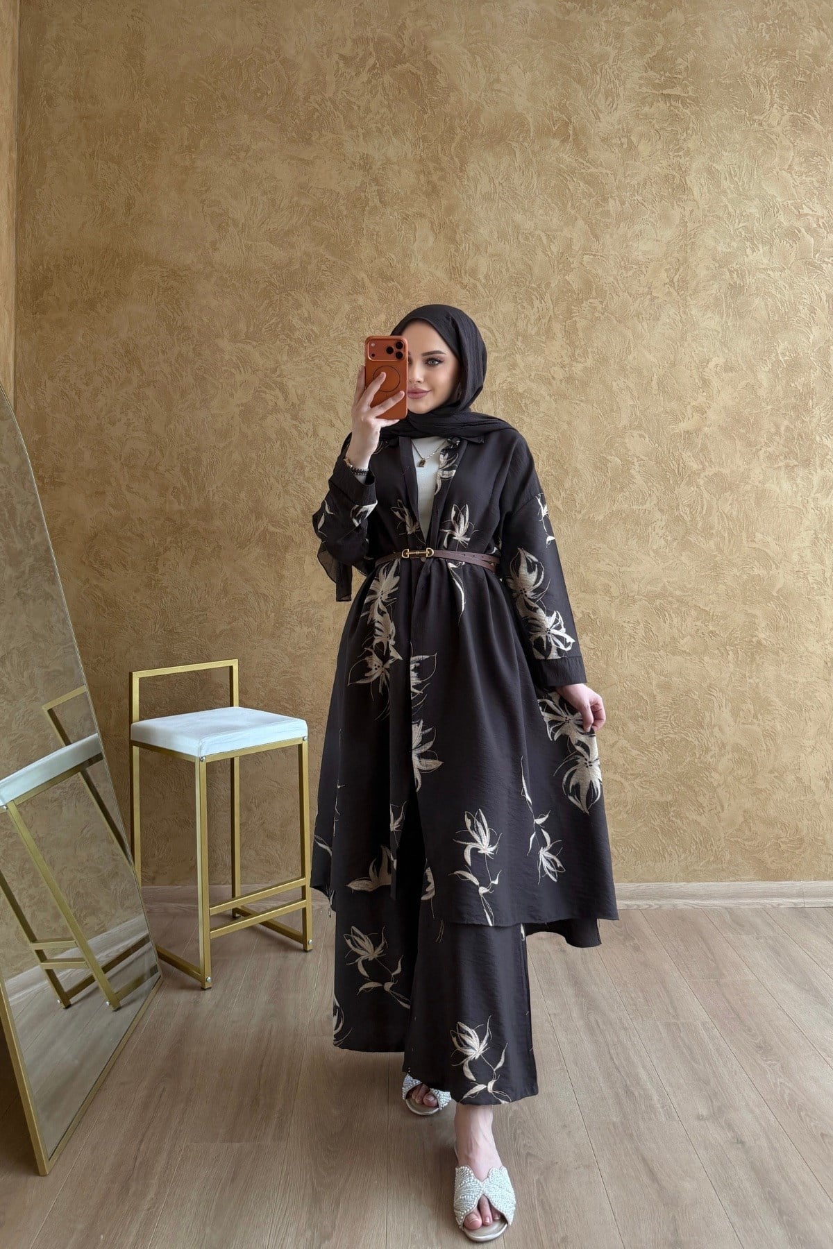Ensemble motifs camels |Marron